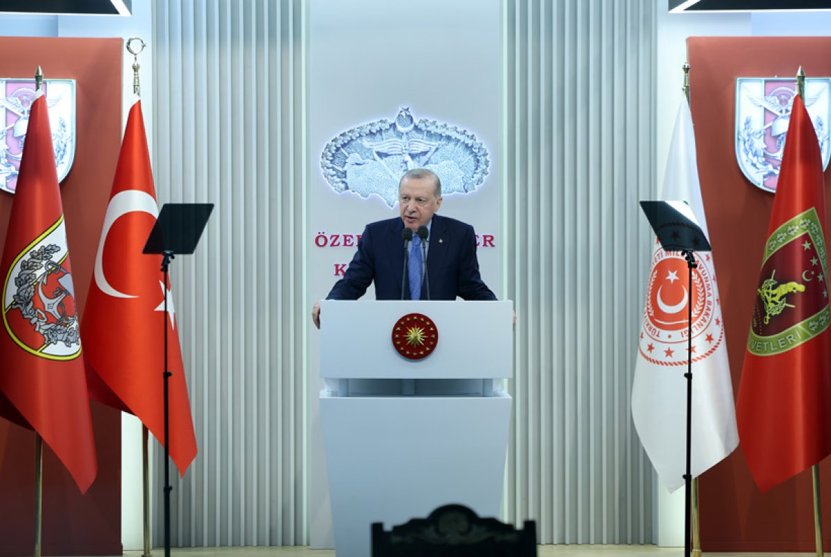 ERDOĞAN: “VATAN TEHDİT EDİLDİĞİNDE BU MİLLET NASIL AYAĞA KALKTIĞINI DEFALARCA GÖSTERDİ”