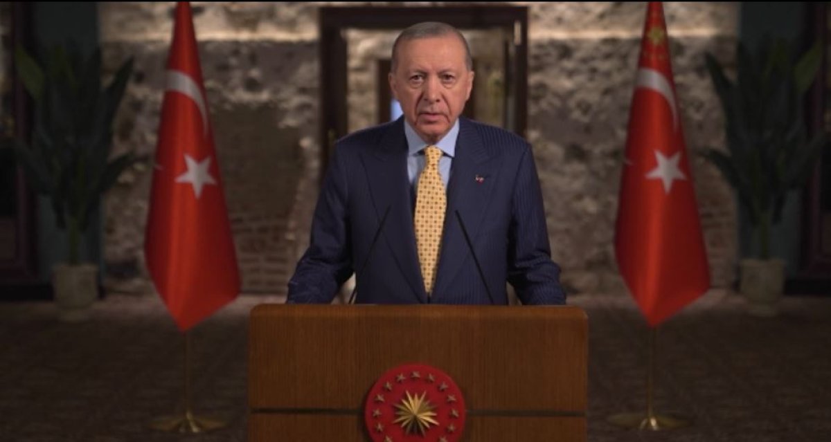 ERDOĞAN’DAN BAYRAM MESAJI: “TÜRKİYE EMİN ELLERDE, HEDEFLERİNE İLERLİYOR”
